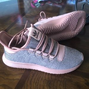 Worn once! Fits like an 8!